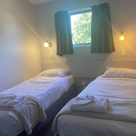 ماسترتون Acorn Estate Motel المظهر الخارجي الصورة